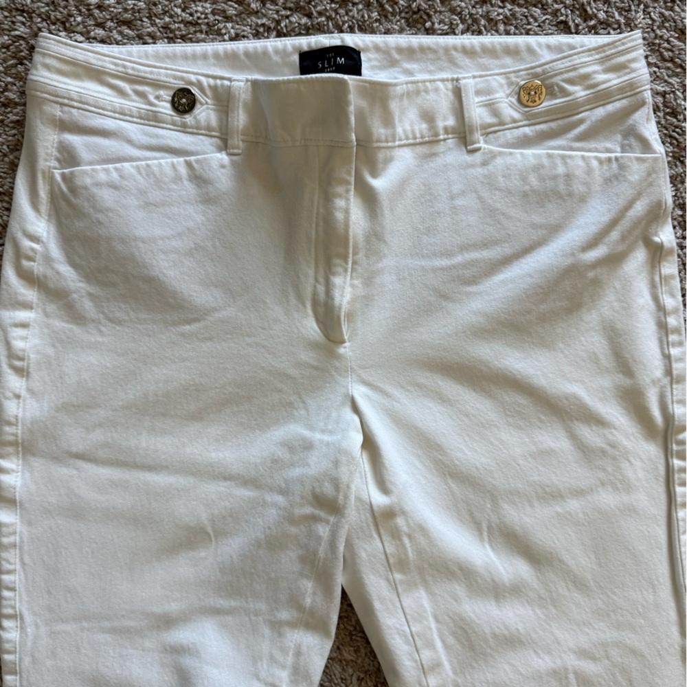 White House Black Market White Crop Pants